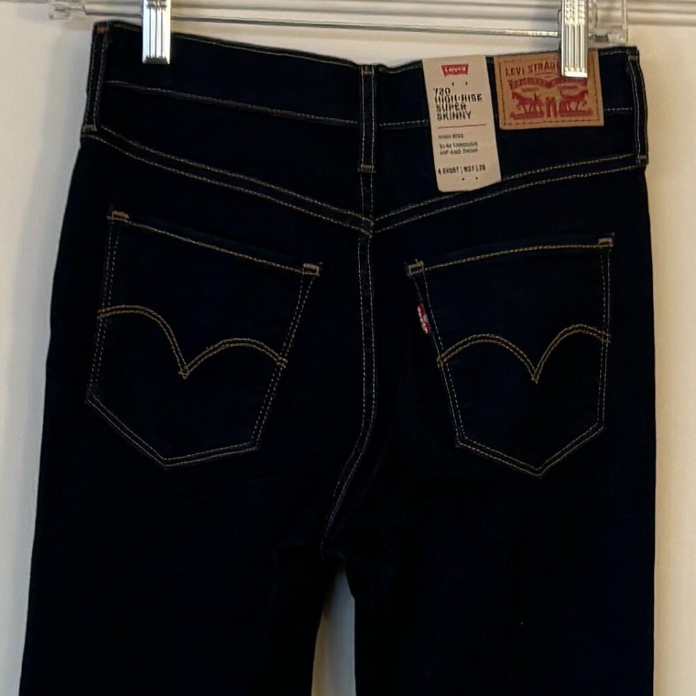 Womens Levis 720s Super Skinny Dark Wash NWT  Sz 4